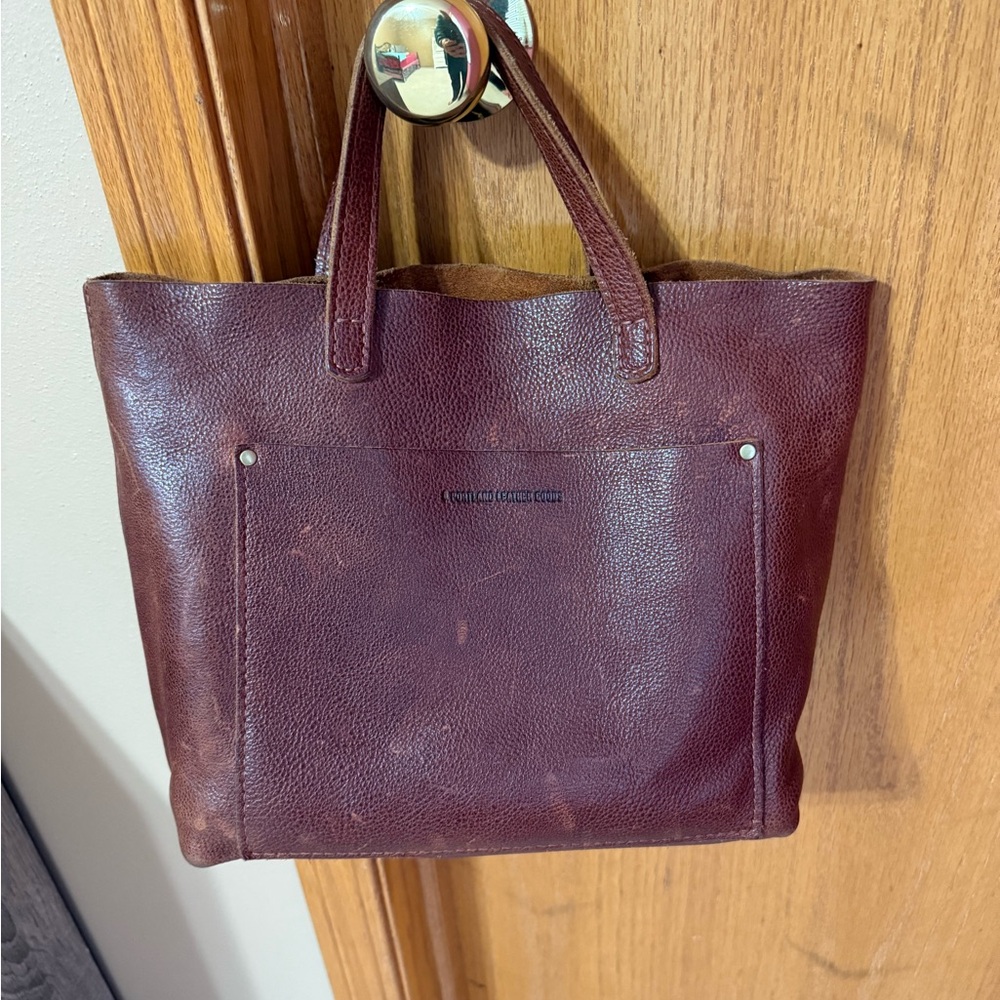 Portland Leather Goods Nutmeg medium open top crossbody purse